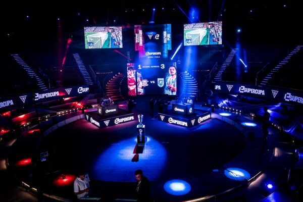 Universitatea Craiova câștigă eSupercupa și merge în eChampions League, cea mai importantă competiție europeană de fotbal virtual