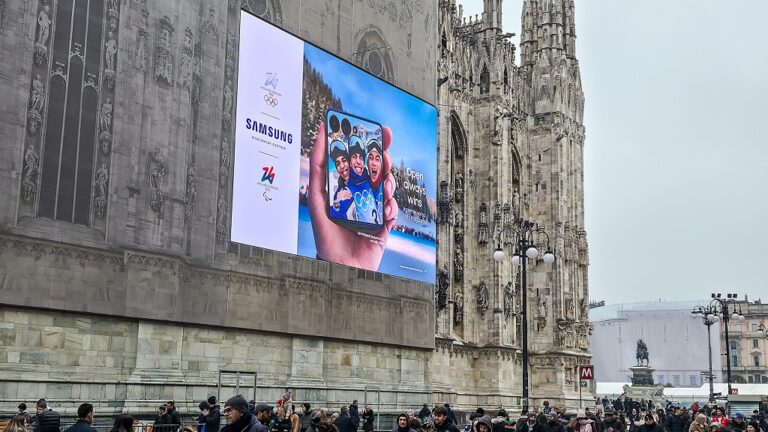 Campania Samsung „Open Always Wins” prinde viață în Milano